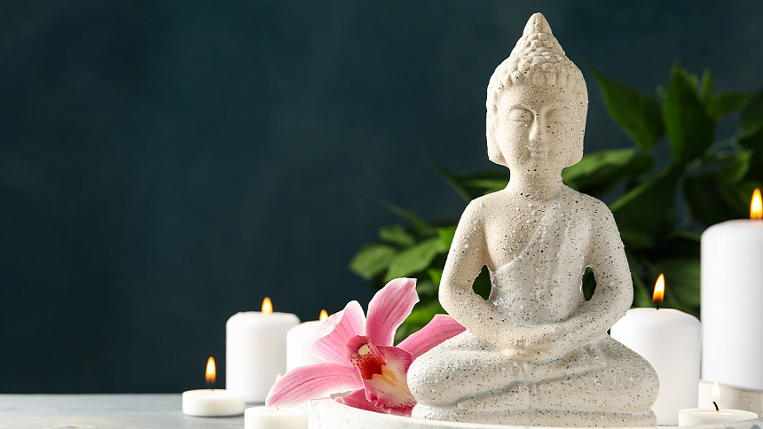 Buddha statue photo
