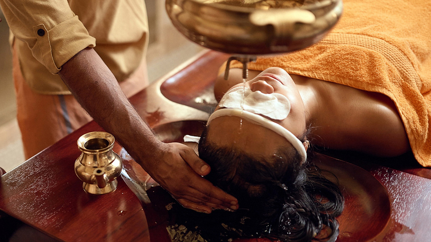 Head massage photo