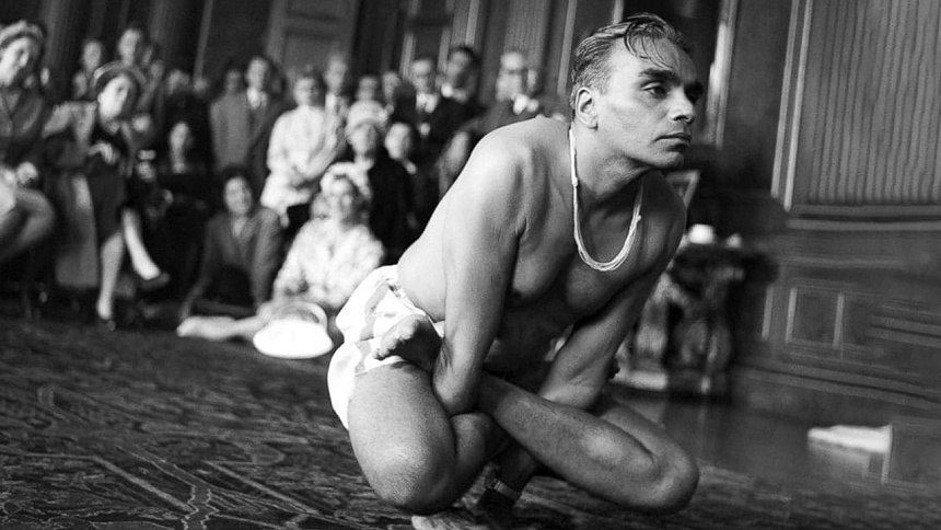 Iyengar photo