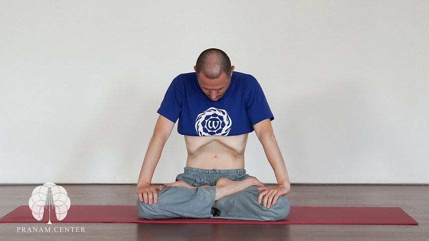 Uddiyana-bandha sitting photo