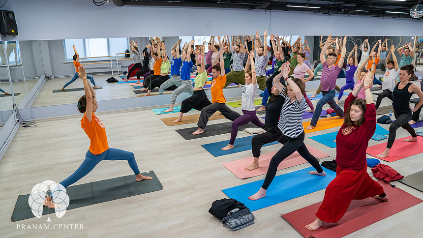 yoga in the classroom photoы