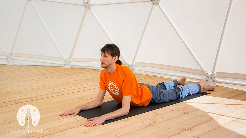 Andrey Verba in sphinx pose photo